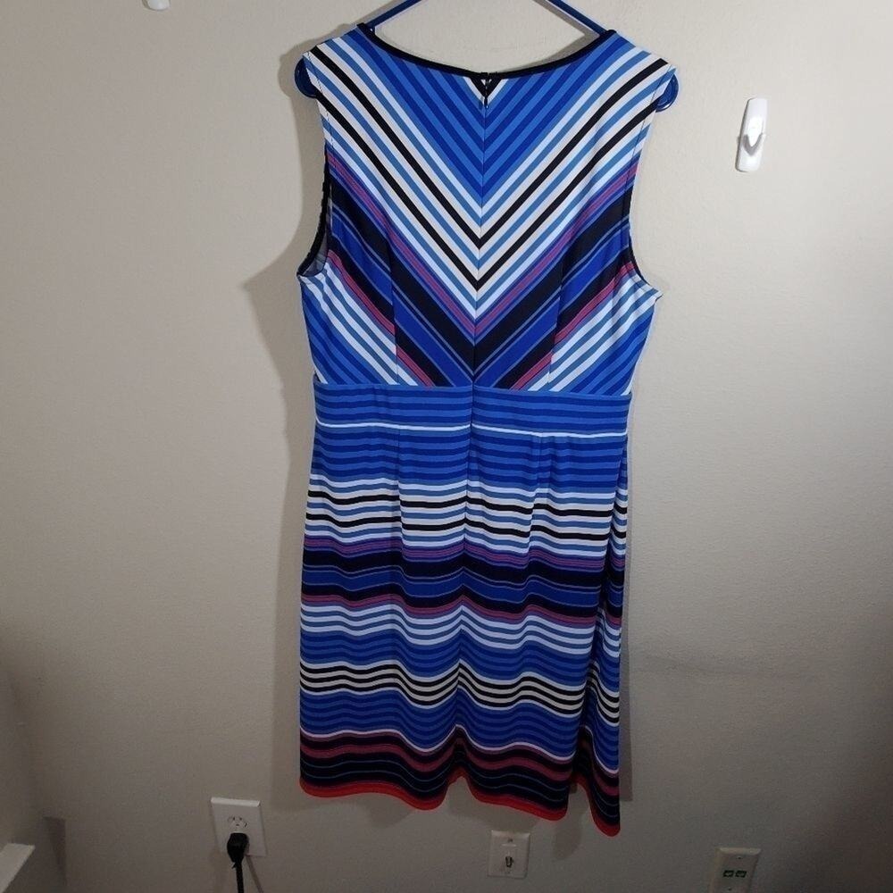 Talbots striped stretch dress size large - Picture 8 of 9